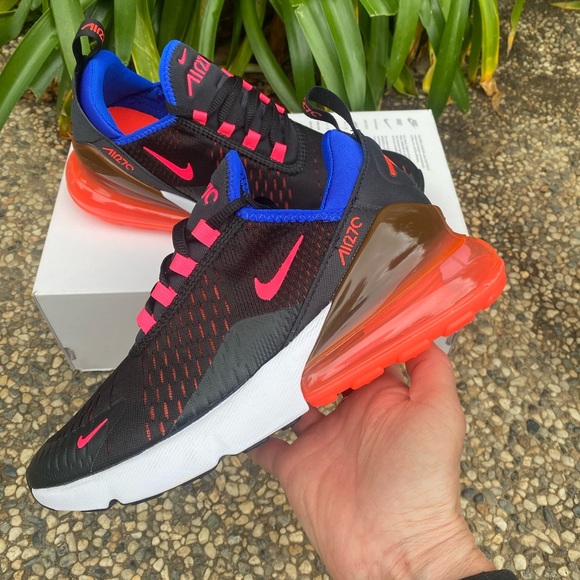 Nike Air Max 270 - Picture 3 of 6